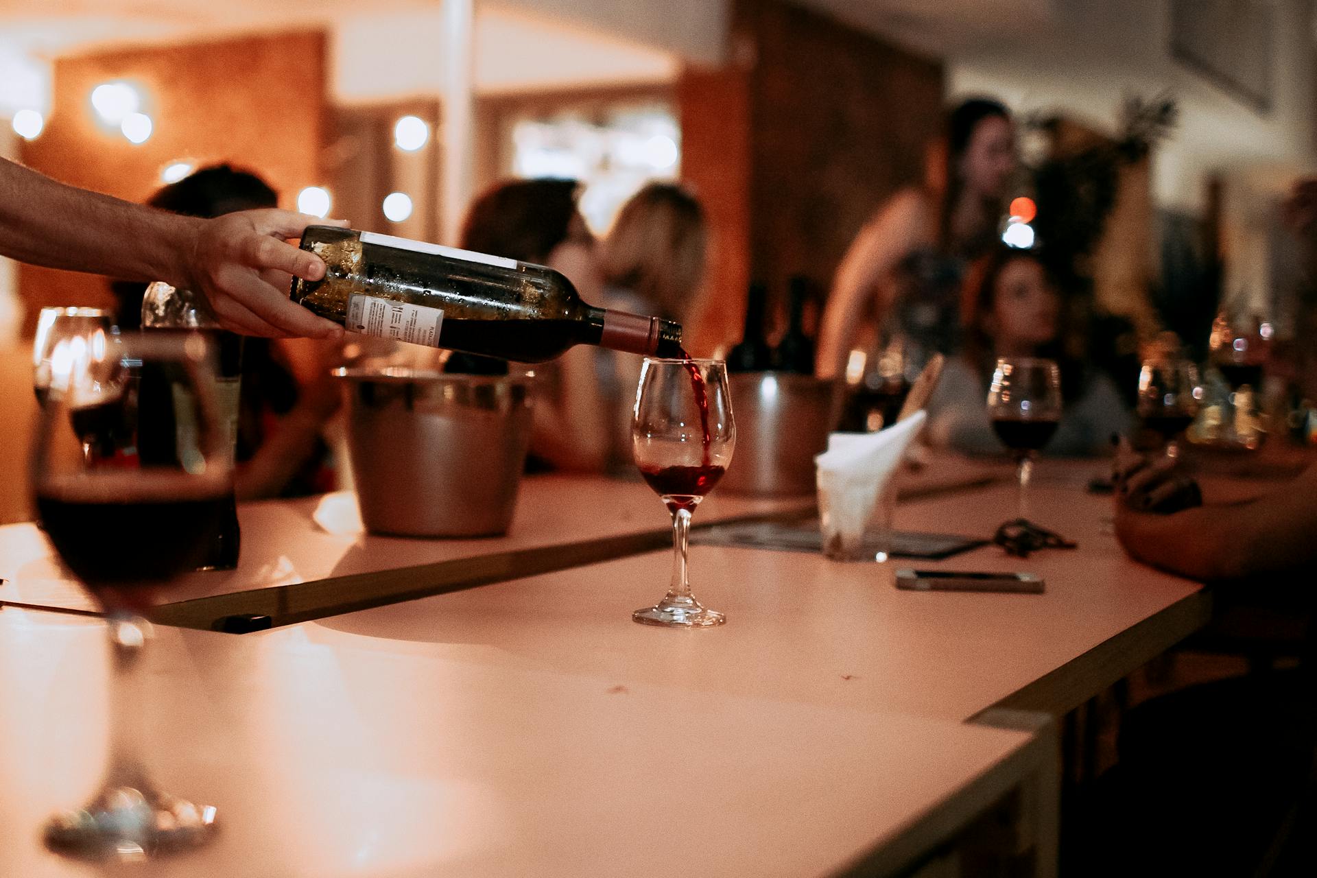 ¿Qué países beben más vino español?